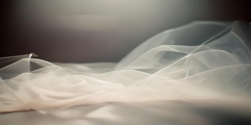 无人拭我的疲惫出自哪首歌？