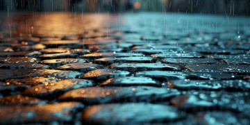 真想去雨中漫步到底是哪首歌？