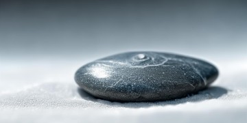你给我个石头是哪首歌？